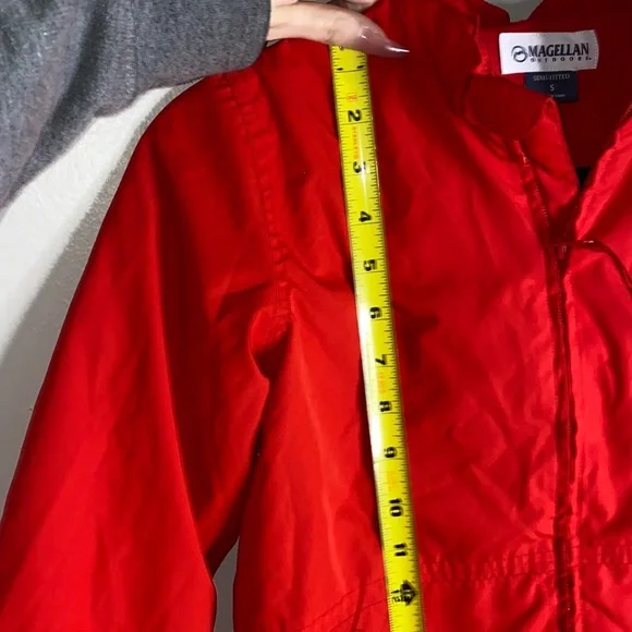 🎱Adorable Magellan Red Outdoor jacket! - Picture 5 of 10